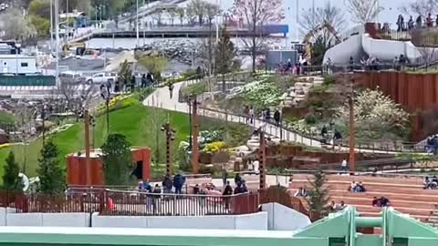 This new Rooftop Park just opened at PIER 57