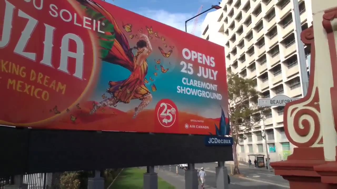 Thoughts on Cirque du Soleil's Luzia billboard on Wellington St