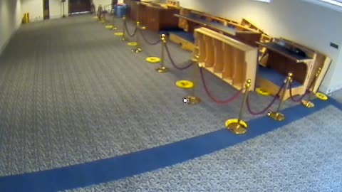 1476HSOB02SH211Hallway_2021-01-06_14h00min01s260ms.mp4