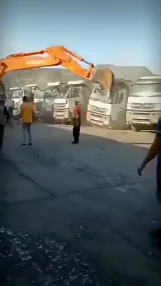 Baggerführers ist sauer auf seinen Chef