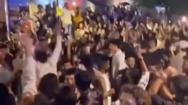 Large crowds seen inClarke Quay on NYE