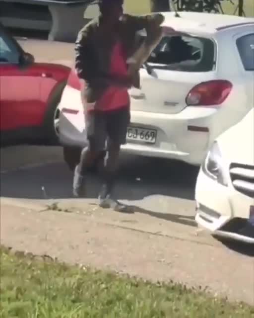 Oggi portato in caserma dopo mezz’ora rilasciato.Ma state dando i numeri ⁉️