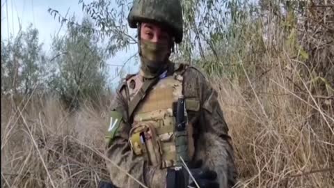 Russian paratroopers adopted a raccoon