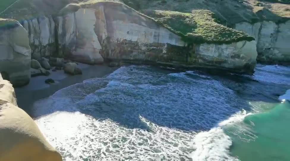 Dunedin tunnel beach part 3