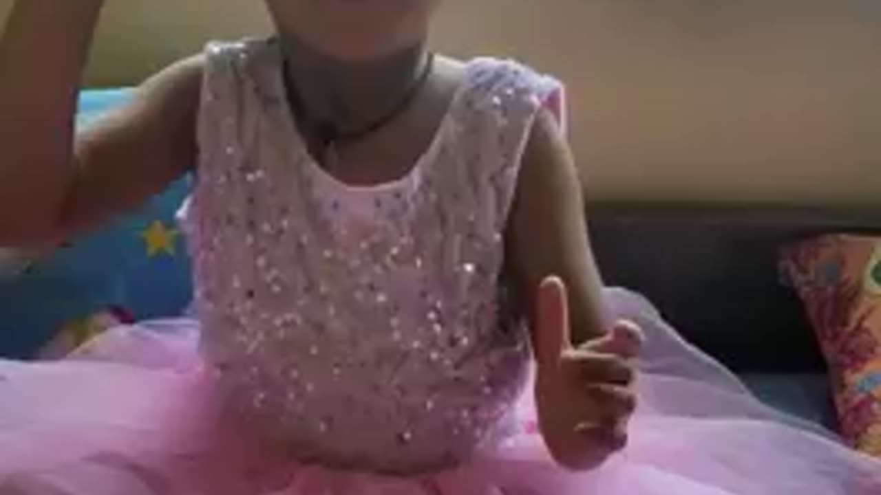 An apple a day keep doctor away child version