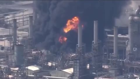 Oil refinery on fire in Deep Park, Texas