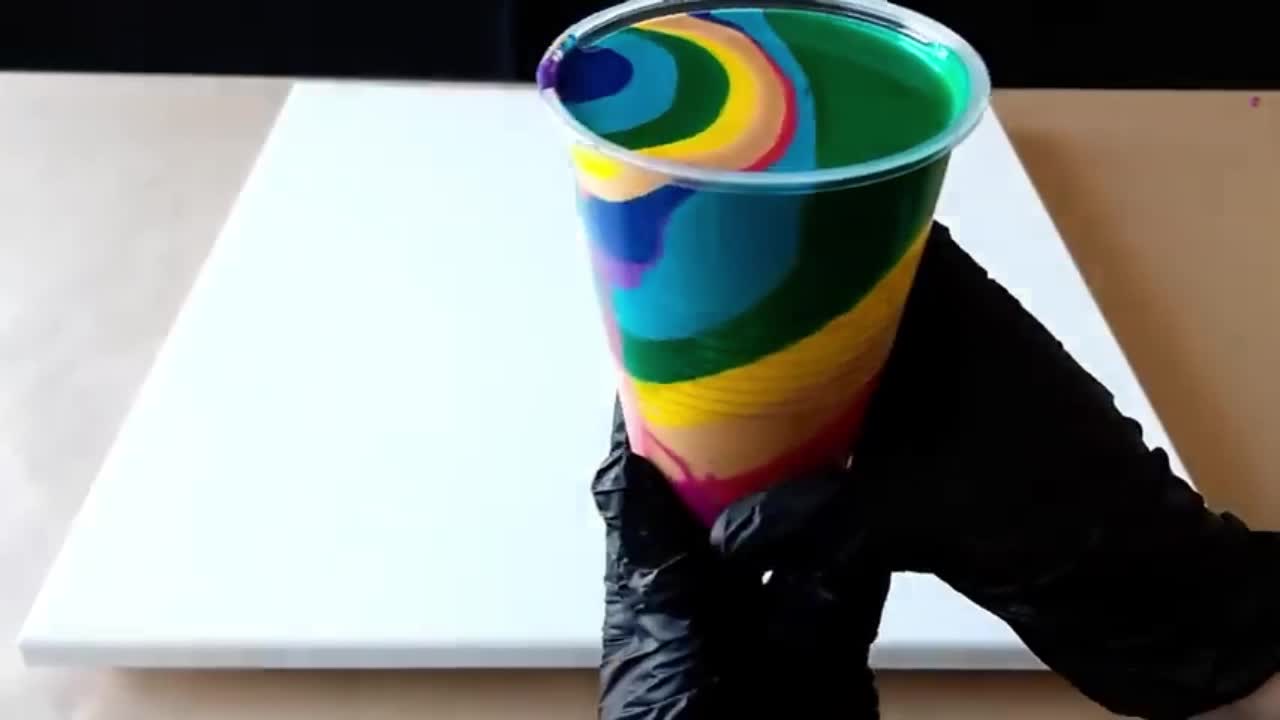 Absolutely gorgeous artwork! I can't say it's relaxing