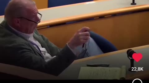 THIS PRICK SAW THEN DID`NT THEN SAW THE VIDEO