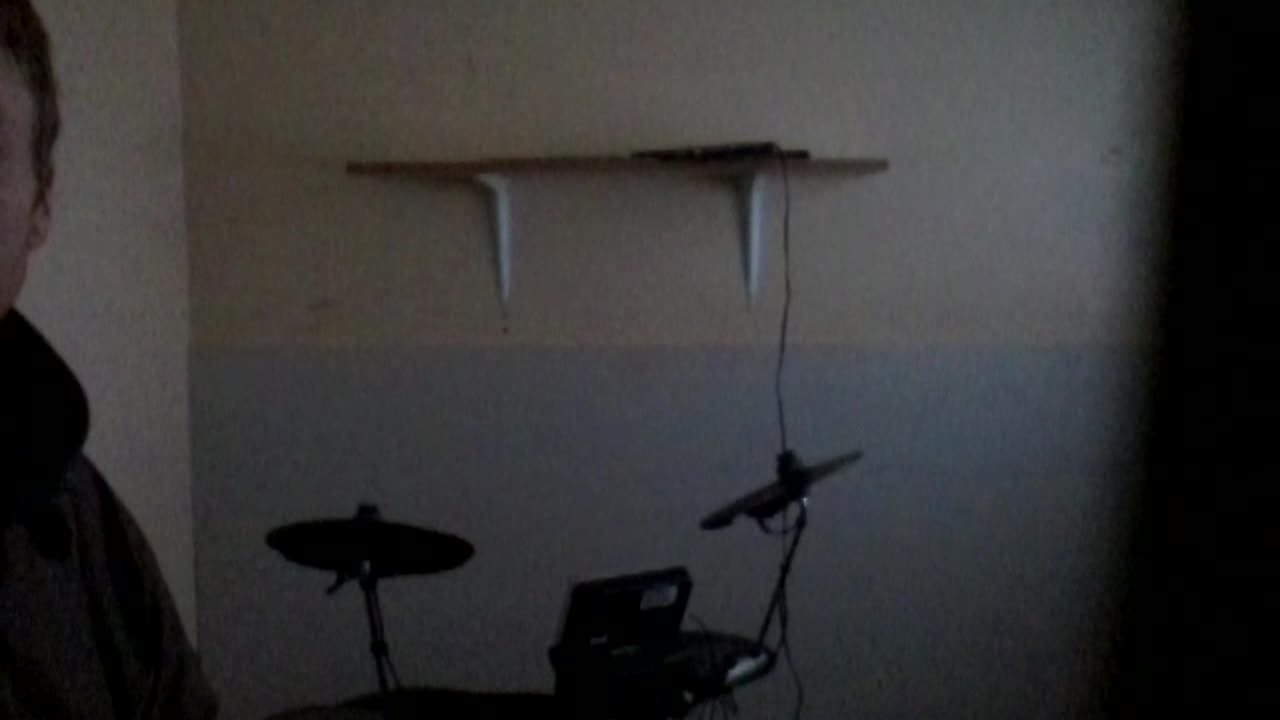 Playing the drumset along to keyboard (dancing in the dark)