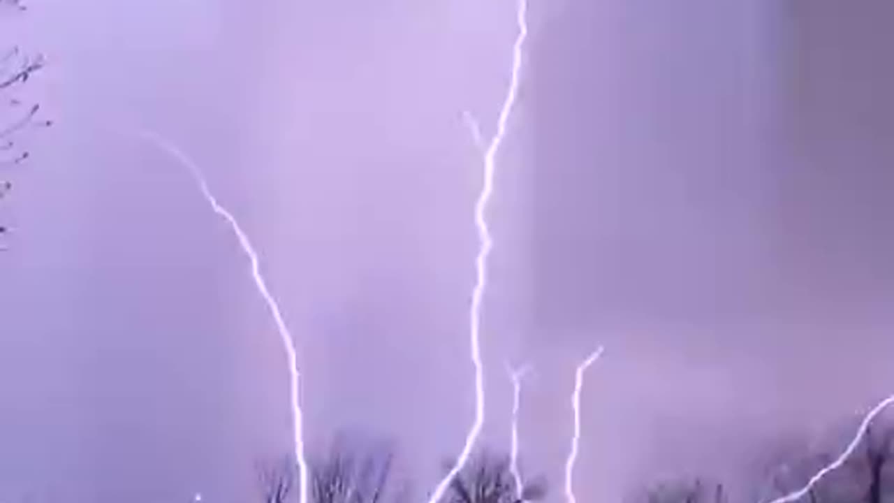 Ground lightning