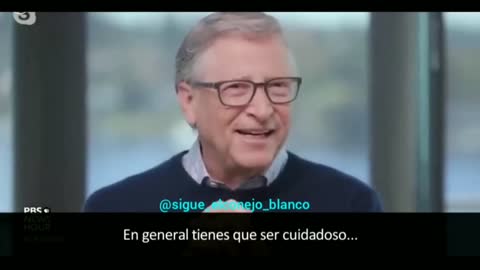 A Bill Gates se le escapan algunas palabras