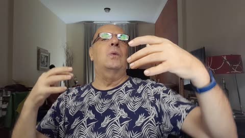 Tarcísio reina, mas não governa