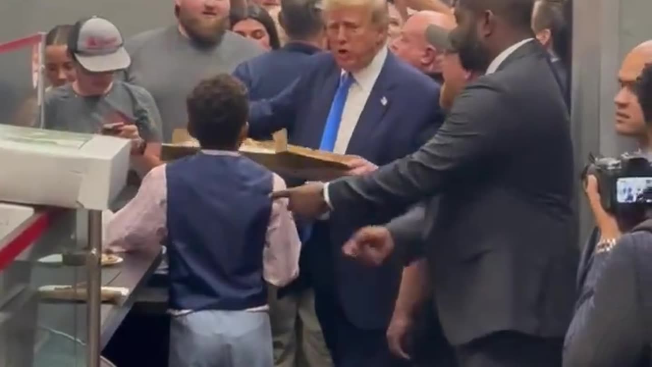 President Trump Hands out Free Pizza After Speech