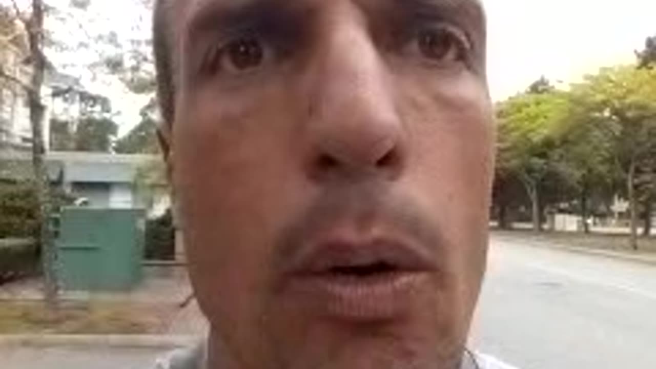 BEST BUY = WORST BUY. A shredding of all madness.