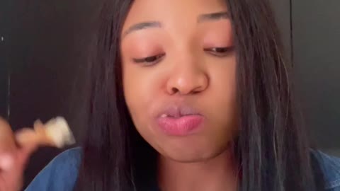 Asmr eating