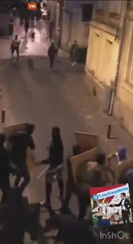 NO COPS? French Right Wingers And African Thugs Go To War In The Streets