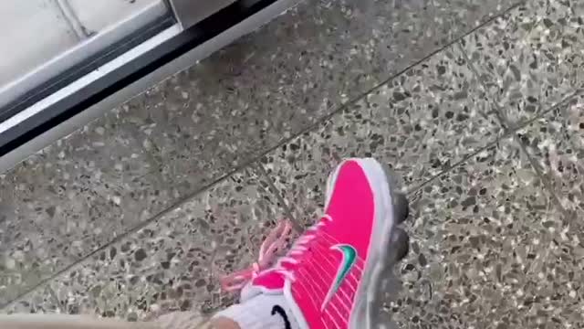 Monday to Sunday! Sneakers game