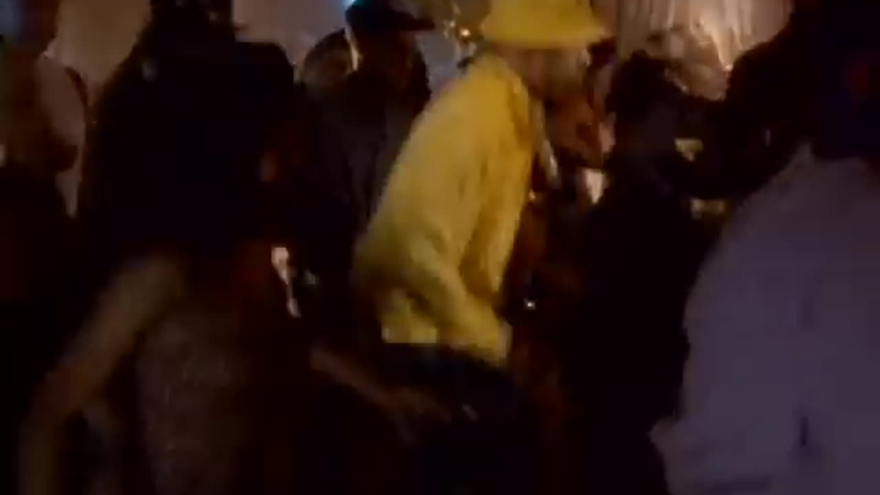 LL COOL J - Jingling Baby (VIDEO)