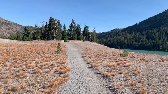 Central Oregon - Three Sisters Wilderness - Green Lakes - Which Direction is the Prettiest?