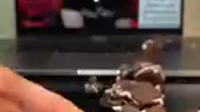 Donβt smash your finger on the last item! ππ»π£