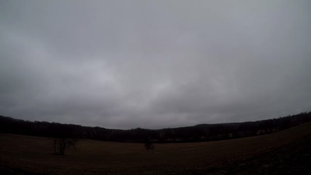 Sun Rise 11 15 22 33f/1c