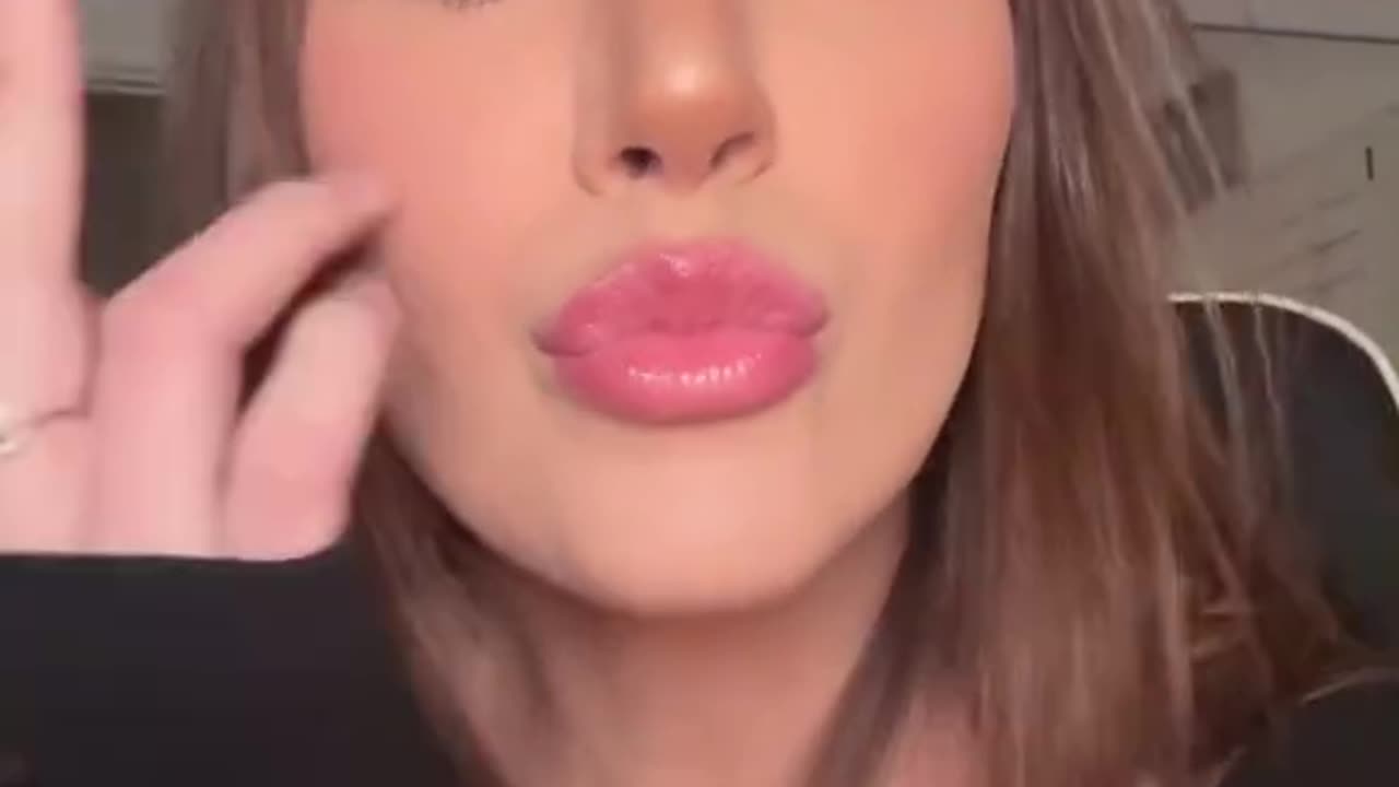 #lips #lipgloss #lipsync #lipsync #trending #grwm #viralshorts