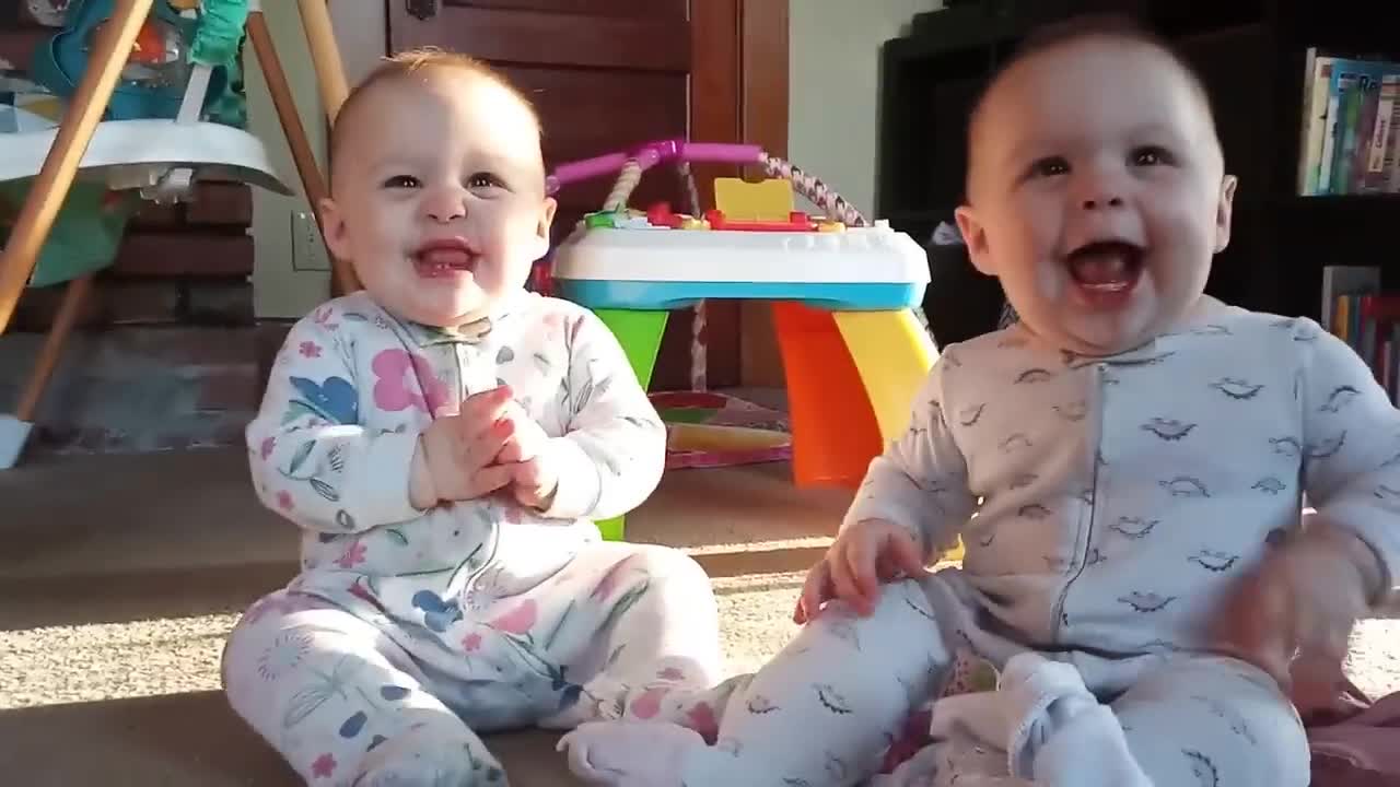 Best Videos Of Funny Twin Babies Compilation #2 _ Bipple/14