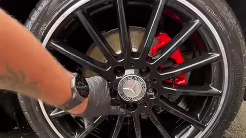 Deep Cleaning Of A Car Rim At Home