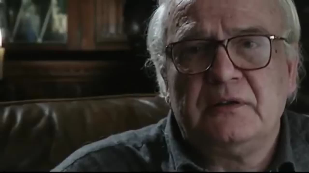 Listen carefully; Vladimir Bukovsky: EU = USSR
