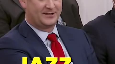 jazz-hands-doocy
