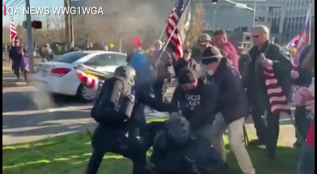 ANTIFA ATTACKS VS DONALD'S VOTERS