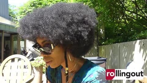 Singer Suzann Christine