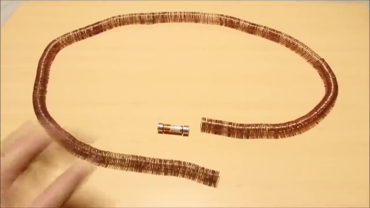 World's Simplest Electric Train