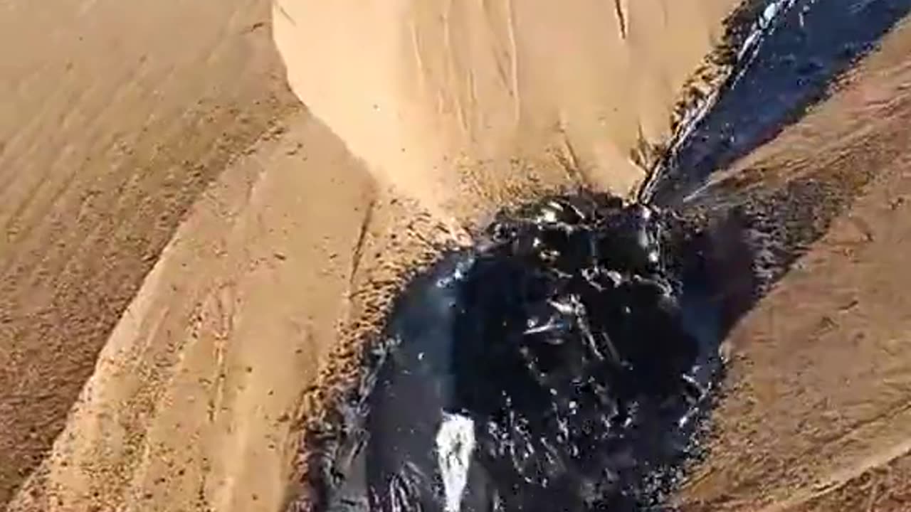 How oil bursts to the surface