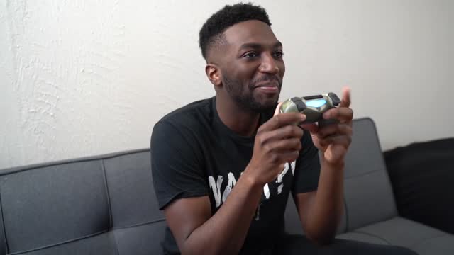 When enemies in stealth games never turn around