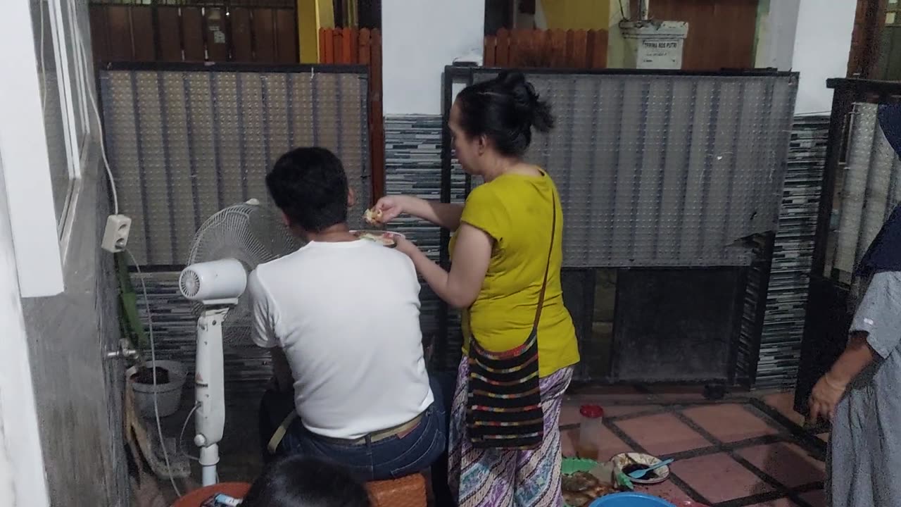 Eat fish indonesian people #Indonesia bali