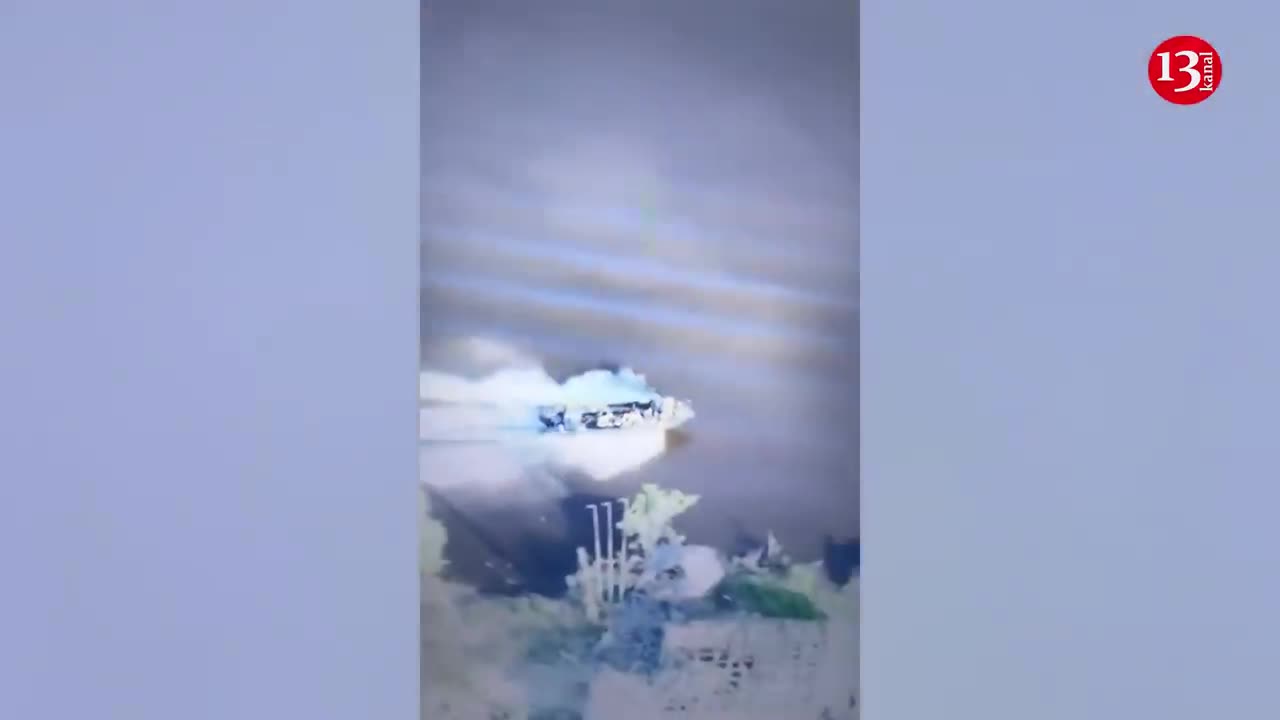 Russians trying to go ashore by boat on Dnipro River are targeted by a Ukrainian drone
