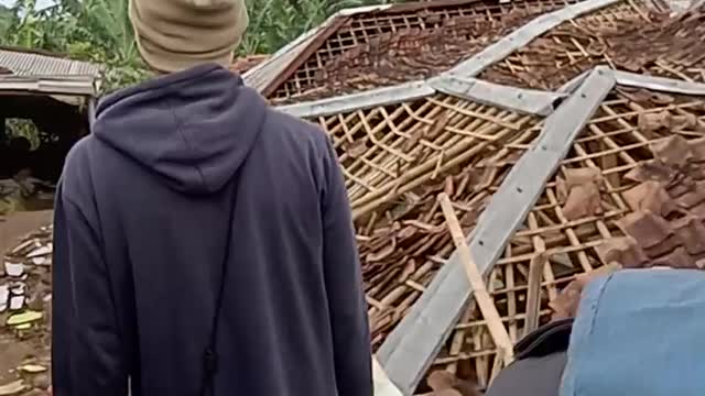 the situation of residents' houses after the Cianjur earthquake
