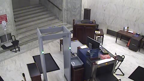 3091RHOBGRLowerIndepAveDoor_2021-01-05_22h40min02s940ms.mp4