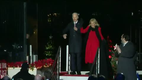 Biden Appears at Christmas Event 2 MIN After Being Introduced, Nervous Crowd Told to Applaud Again