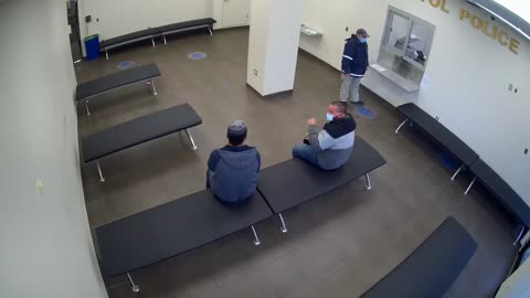 8028FCOB01128BadgingWaitingArea_2021-01-06_09h20min01s450ms.mp4