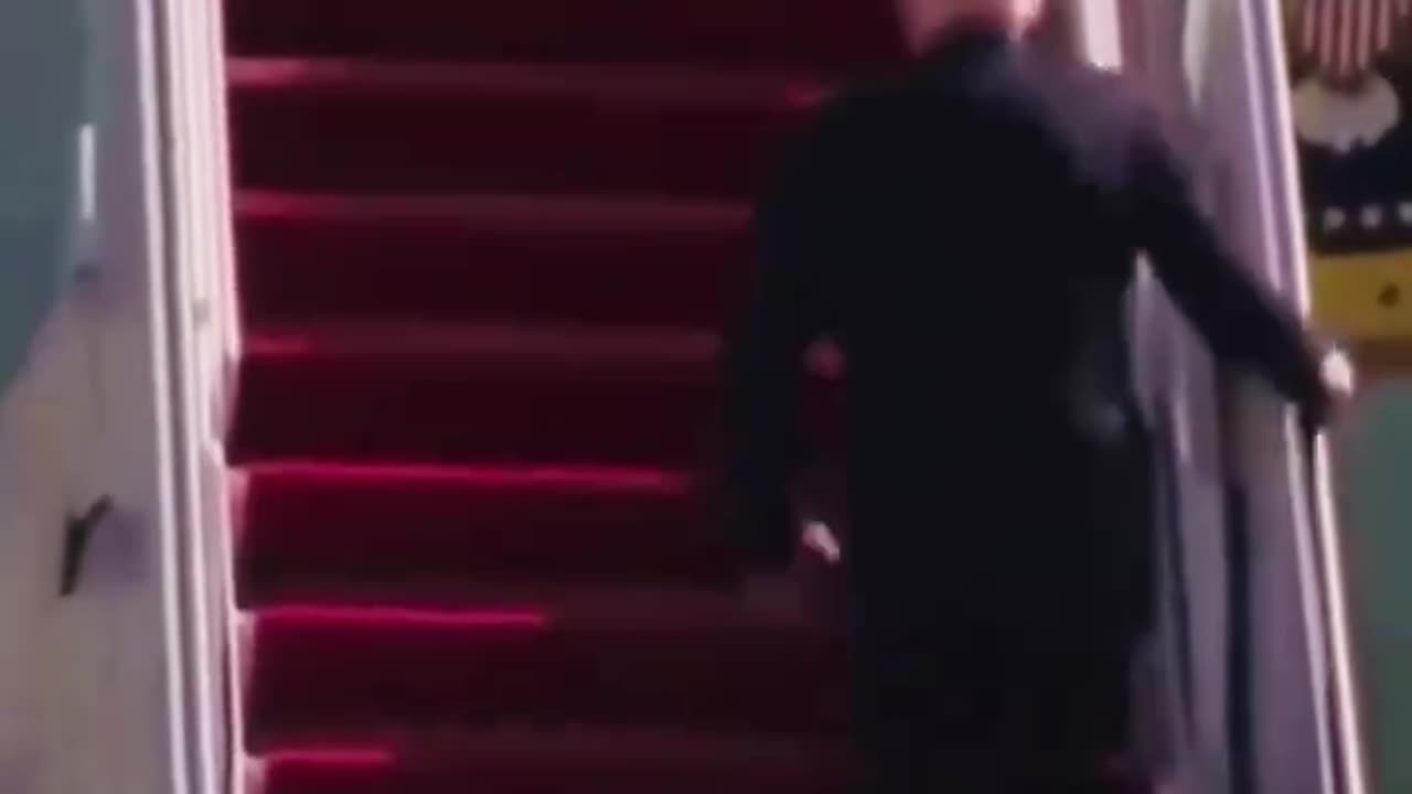 Mario Kart's Special Joe Biden and Airforce 1 Level