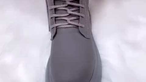 Tying Shoelace