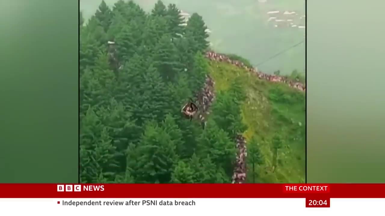 Pakistan Cable car: Relief As all eight people rescued - BBC News