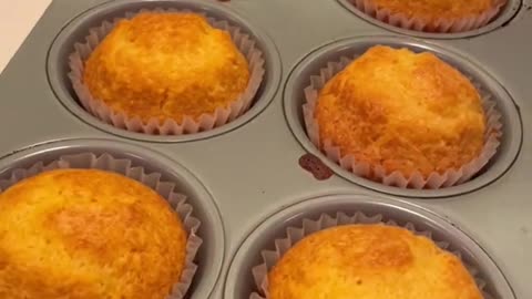 Cornbread cupcakes 😳