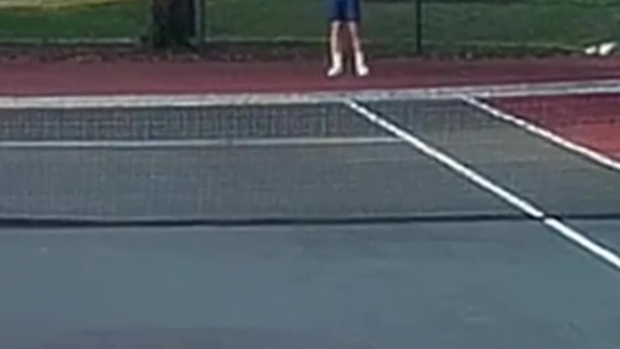 BACKHAND PASSING SHOT FOR THE WINNER!