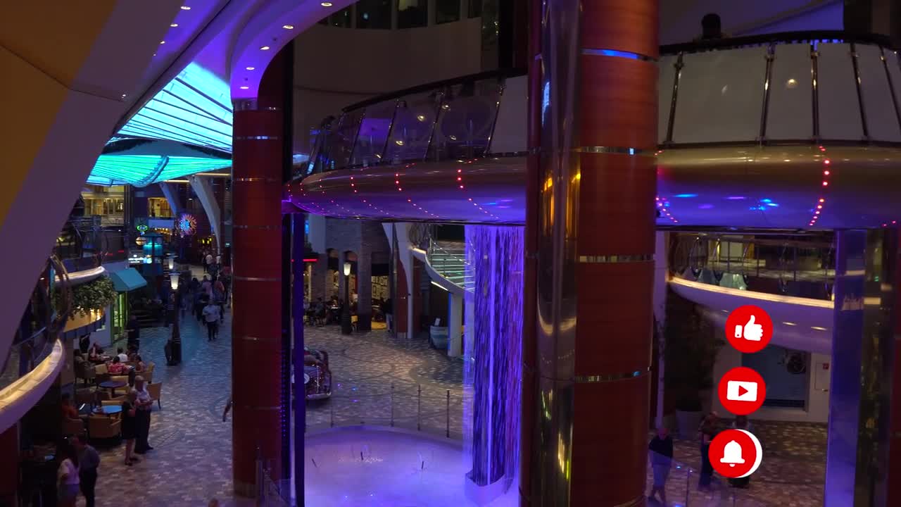 What it's like on a cruise ship during a hurricane