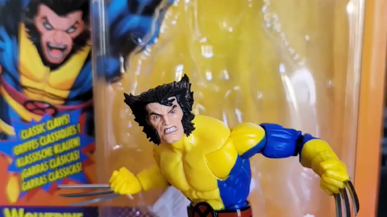 QuickView of Marvel Legends Retro Yellow/Blue Suit Wolverine