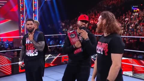 Solo Sikoa Attack Roman Reigns Monday Night _ WWE Raw Highlights 2022 _ Solo Sikoa Roman