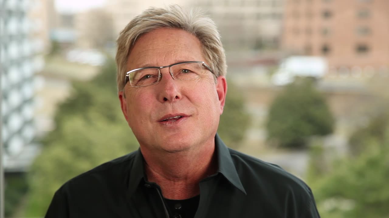 Praise Looks Good on You | Don Moen Devotionals